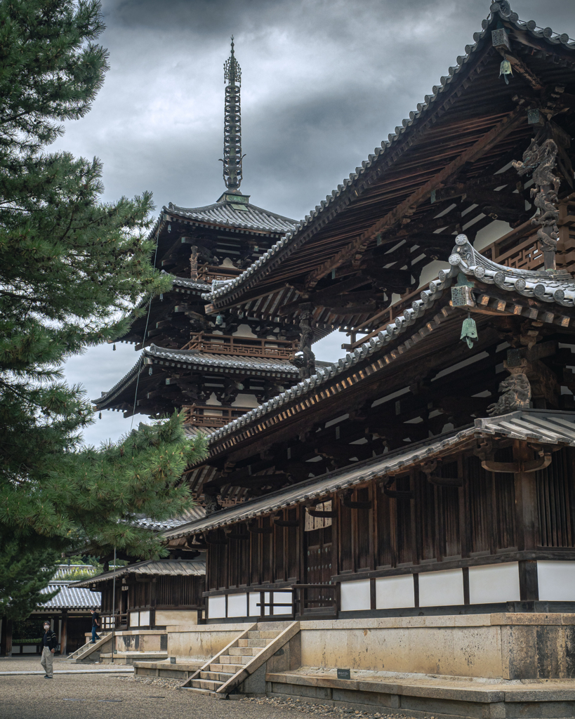 鈍色の法隆寺伽藍 #4