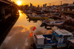 子安浜 船溜まり夕景