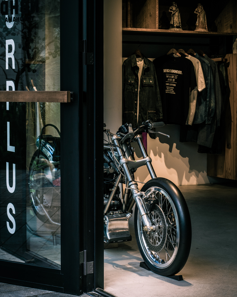Display Men's
