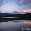 西湖に写った富士山