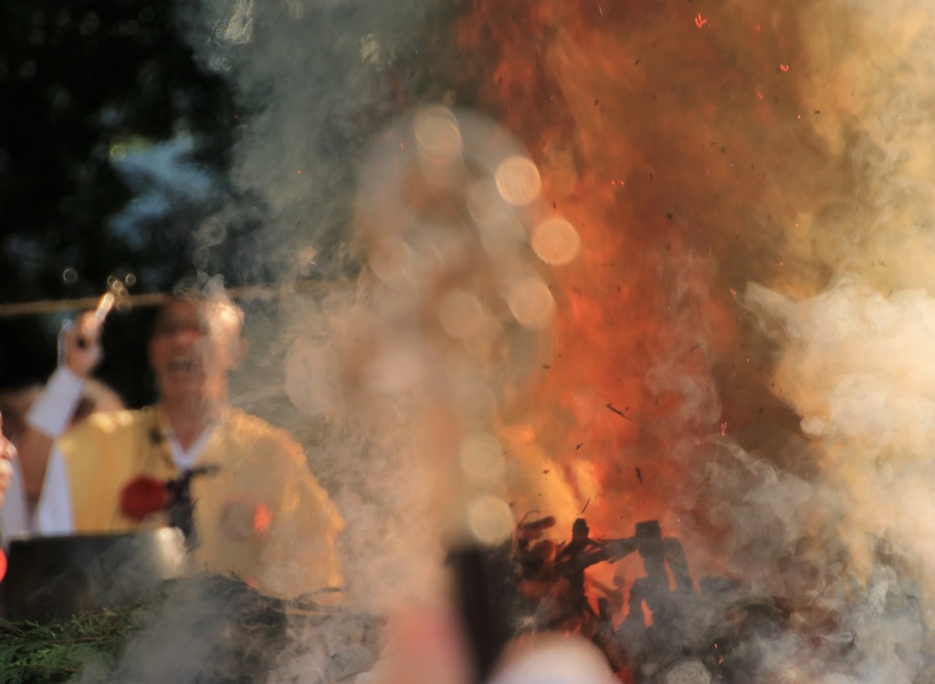 護摩焚き