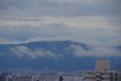 雨上がりの生駒山　山の向こうは奈良