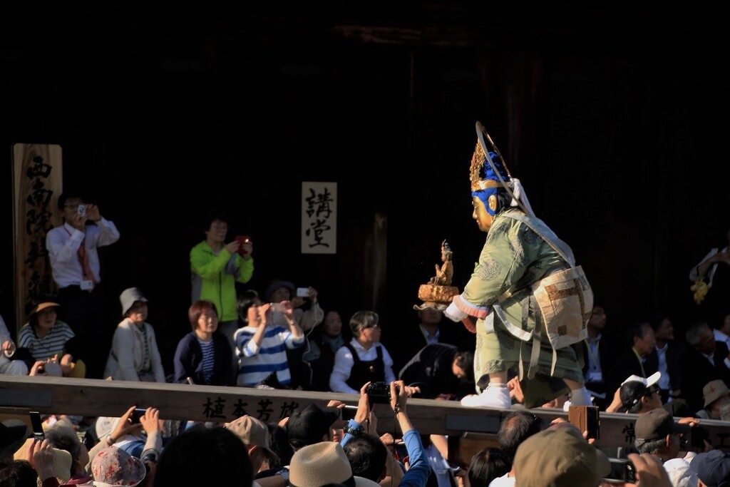 菩薩様　お練り