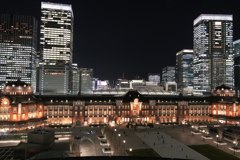 夜の東京駅