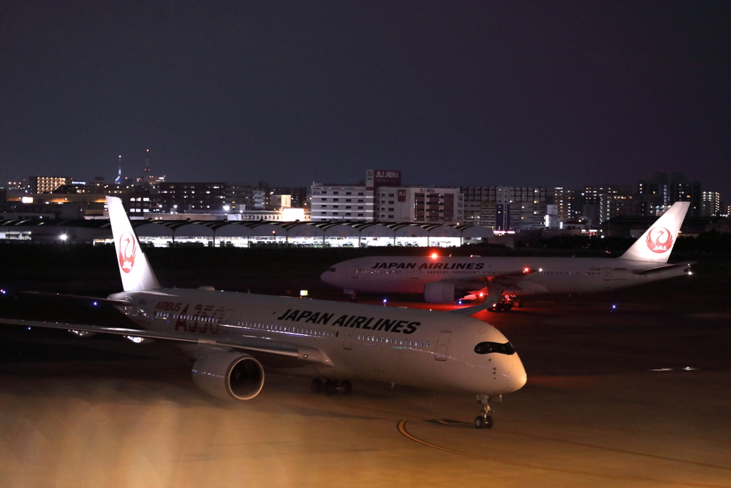 JAL A350 & B777