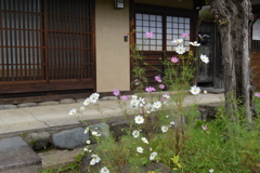 ささやか