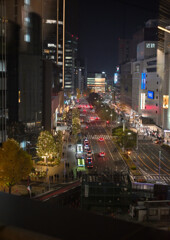 窓越しのurban night