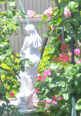 薔薇園の女神