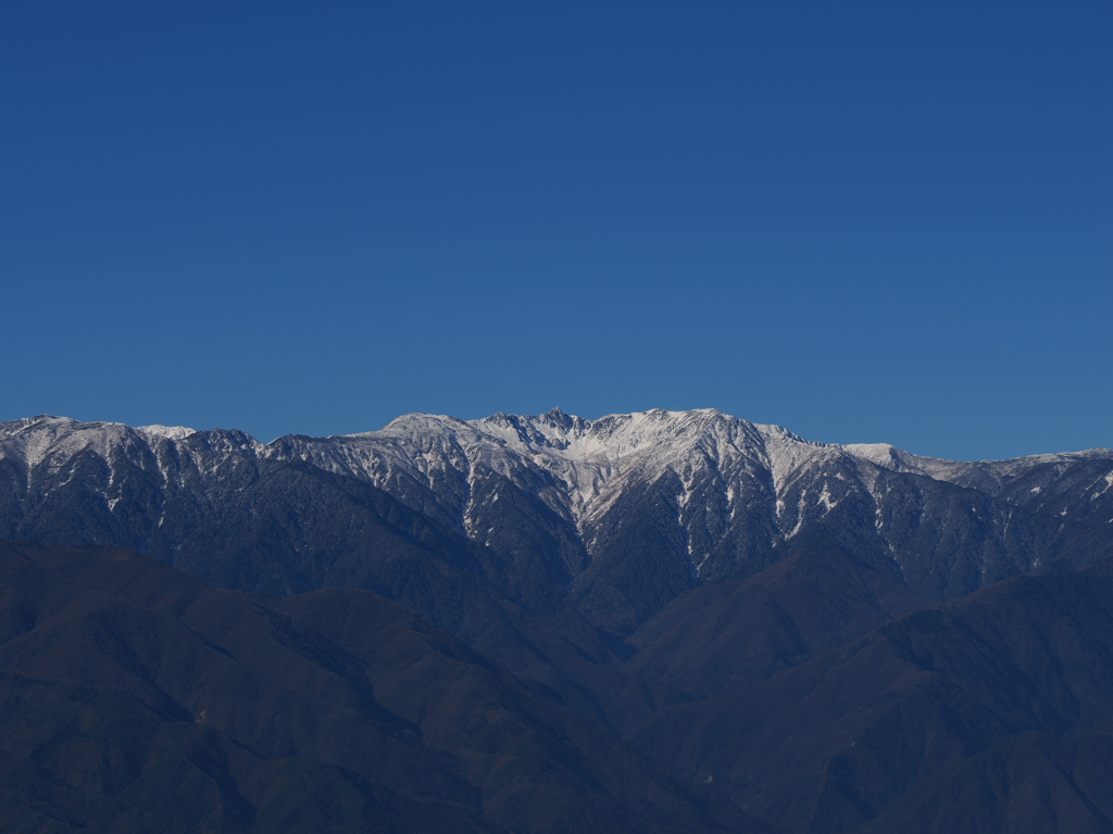 陣馬形山より眺める駒ヶ岳