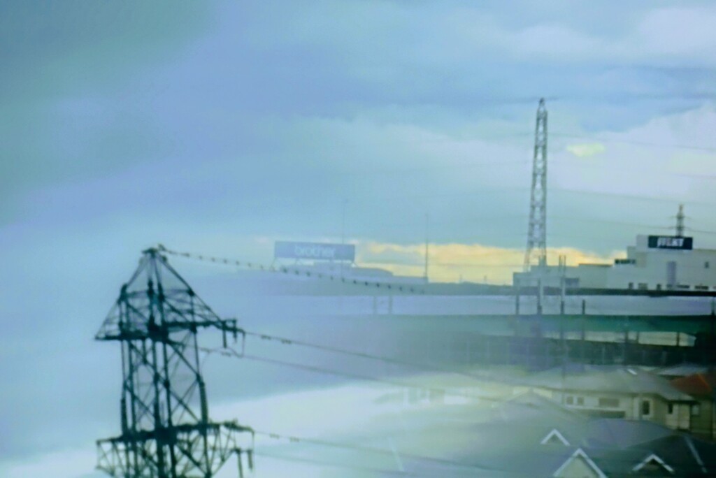 雨上がりの不自然