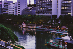 水上カフェ