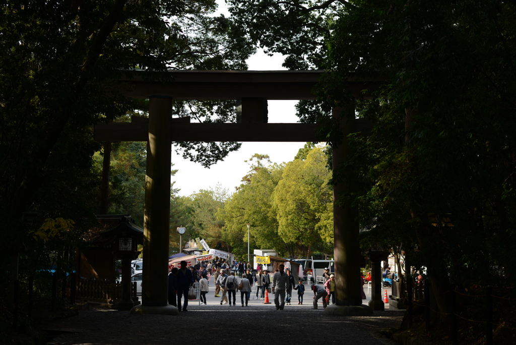 三輪明神