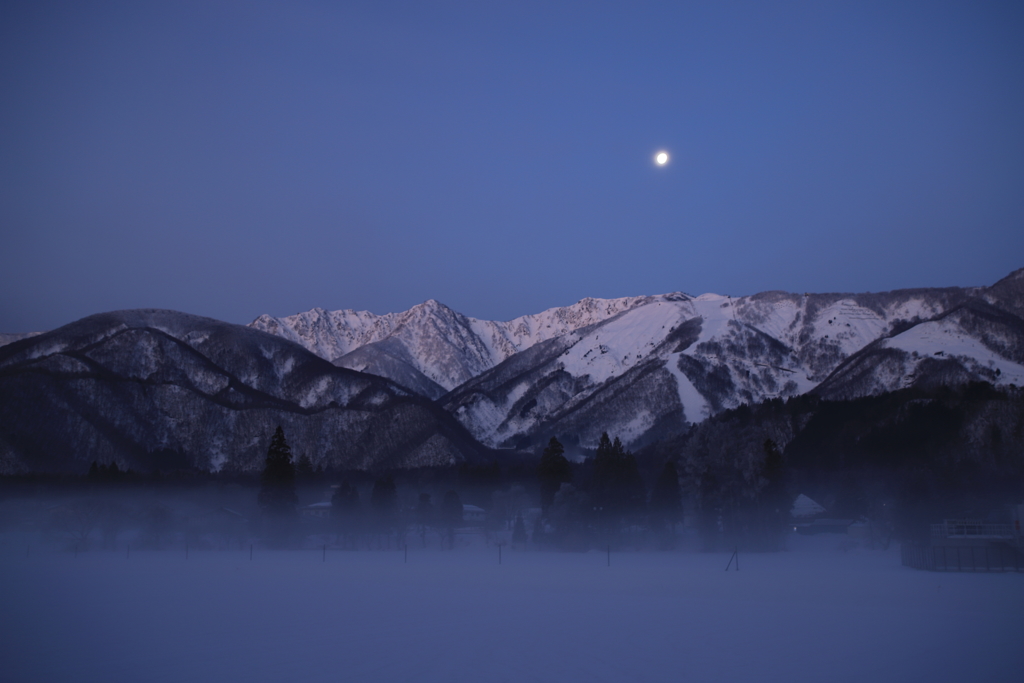 morning moon