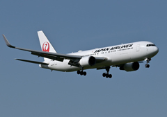 JAL 767-300
