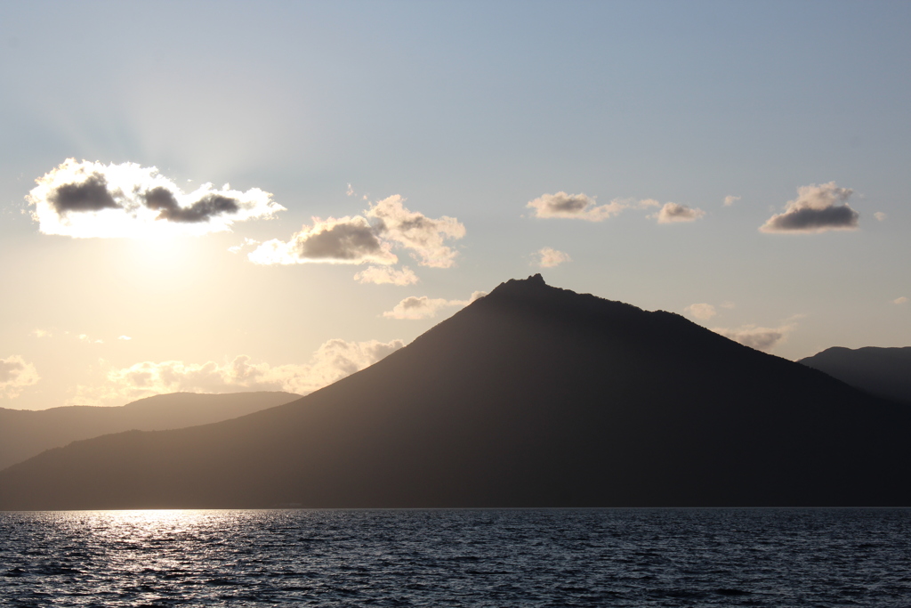 支笏湖の夕陽