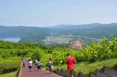 有珠山から洞爺湖と昭和新山