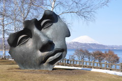洞爺湖の彫刻