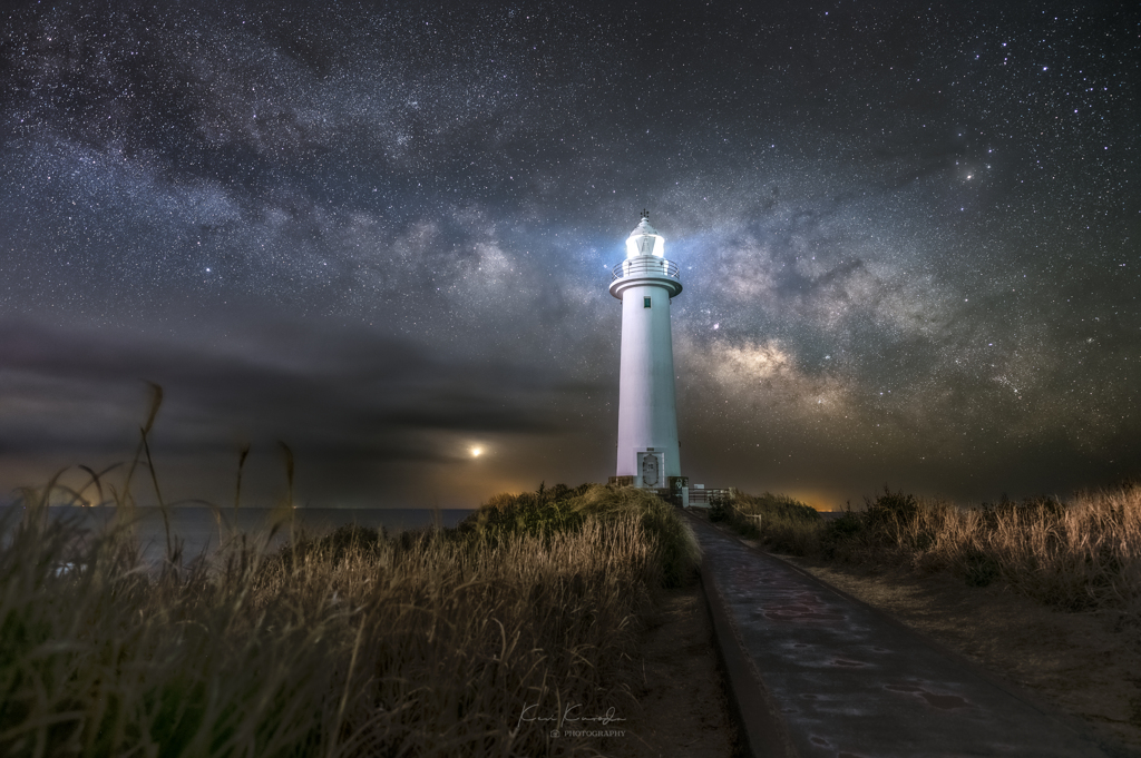 星空を照らす灯台