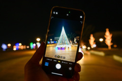 スマホの向こう側