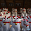 そびえる招き猫