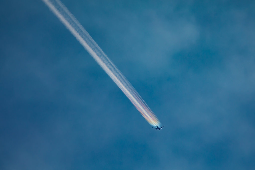 Rainbow contrail(2)