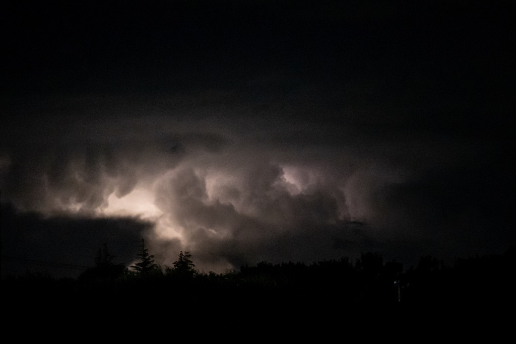 雷雲雷光