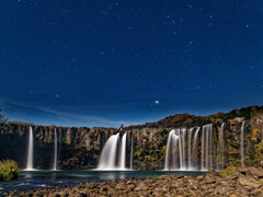 星降る滝