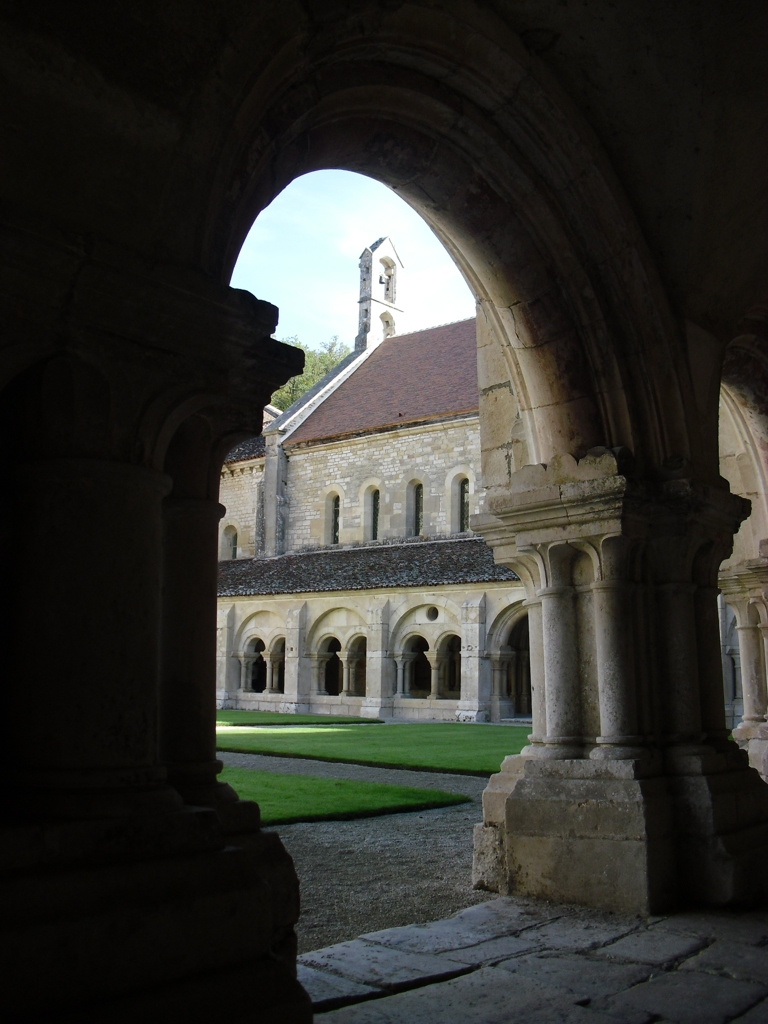 Abbaye de Fontenay (Copyright free)