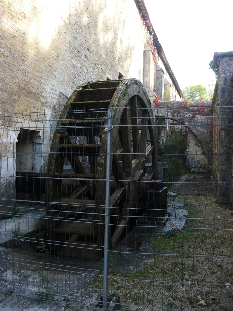 Abbaye de Fontenay (Copyright free)