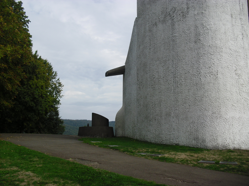 Chapelle (Ronchamp) (Copyright free)