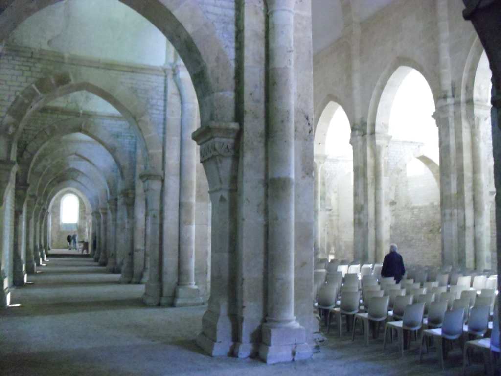 Abbaye de Fontenay (Copyright free)