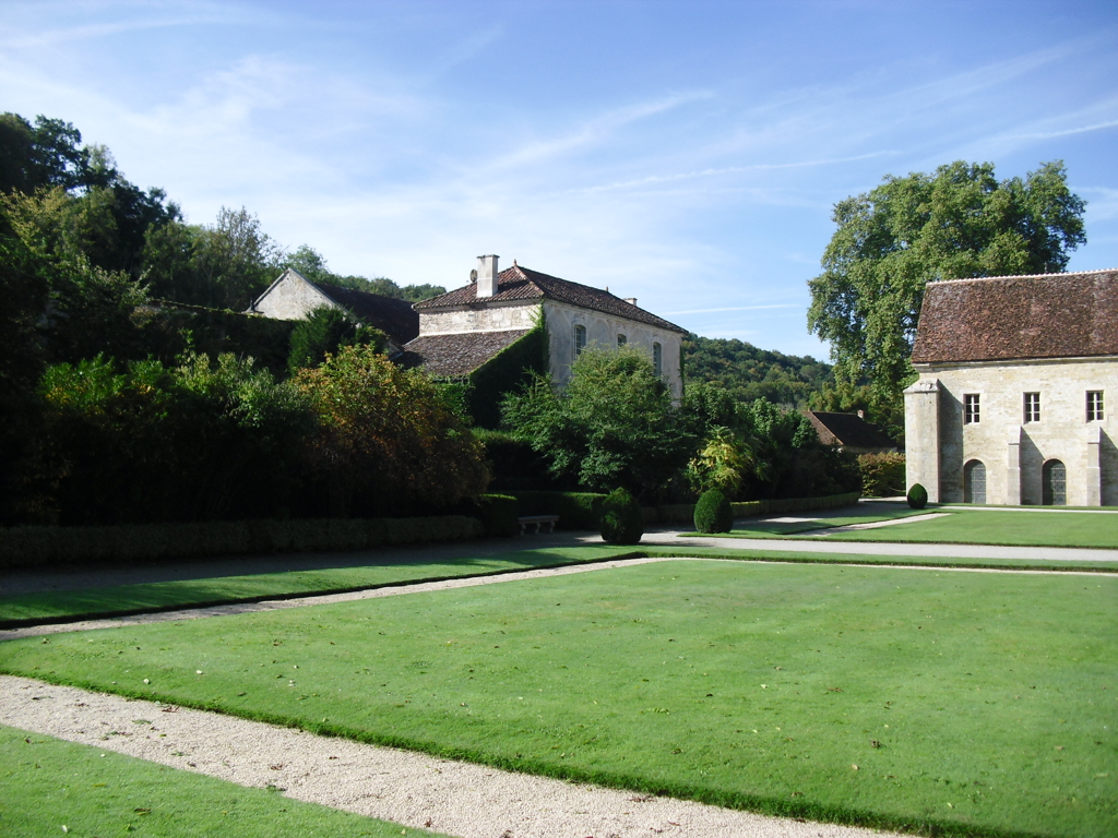 Abbaye de Fontenay (Copyright free)