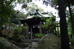 大甕神社、宿魂石上の本殿