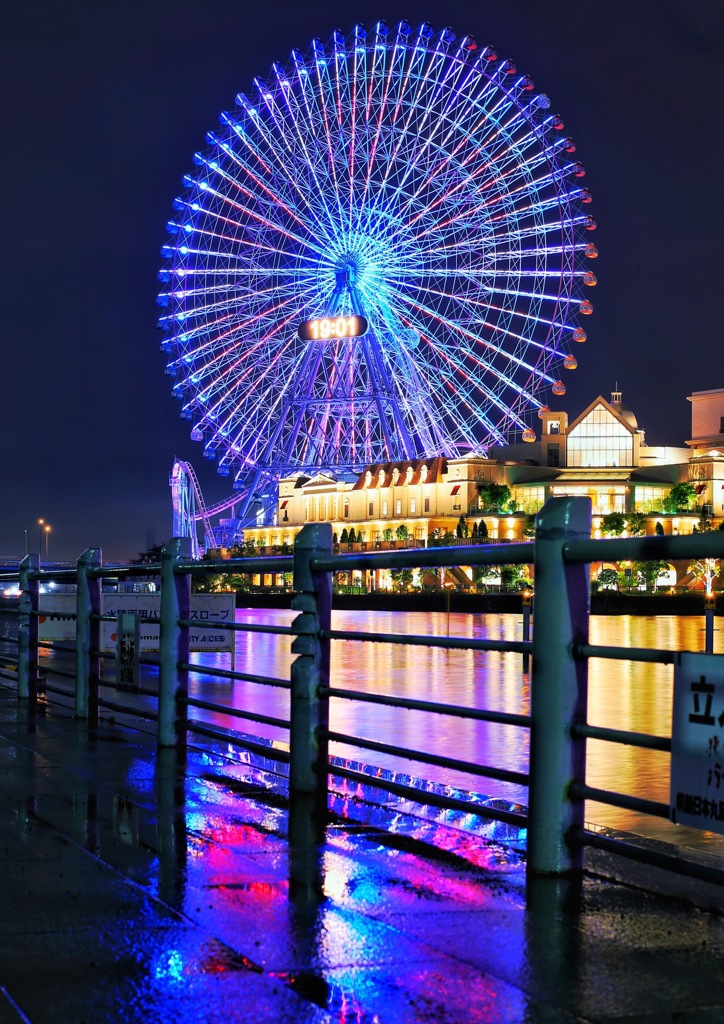 雨のみなとみらい