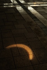 月