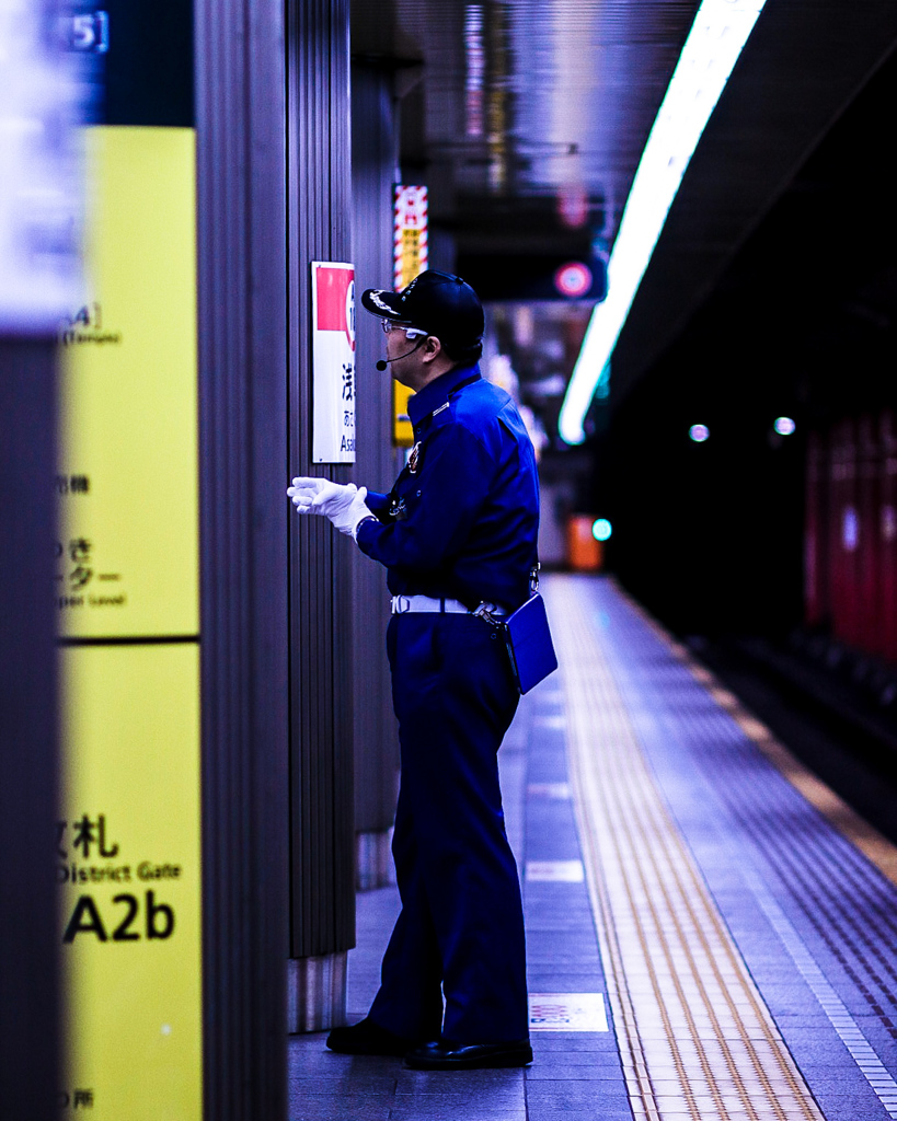 浅草、駅員さん。