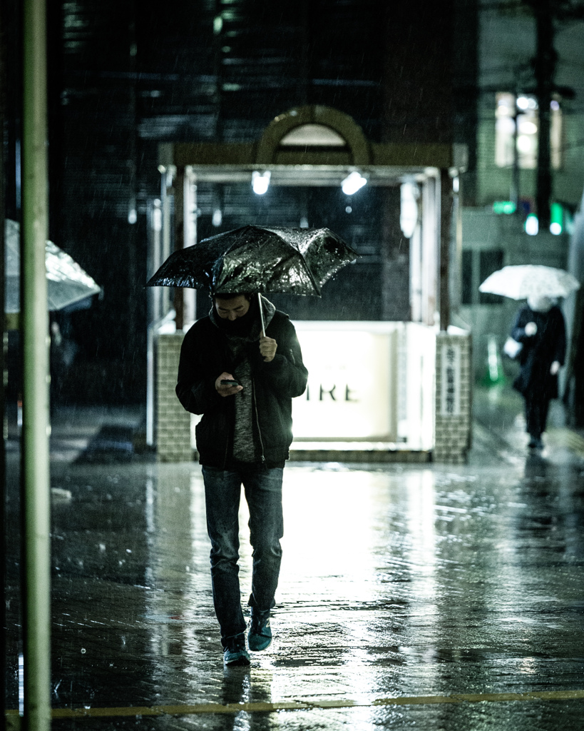 ぶりどしゃの雨
