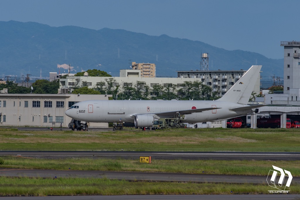 空中給油機