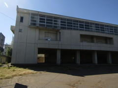 旧板橋区立向原中学校