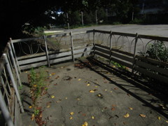 旧板橋区立向原中学校