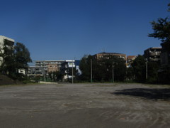 旧板橋区立向原中学校