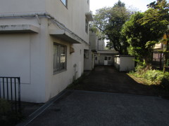 旧板橋区立向原中学校