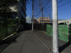 旧板橋区立向原中学校