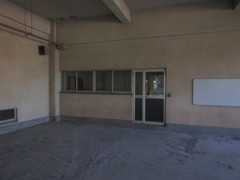 旧板橋区立向原中学校