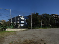 旧板橋区立向原中学校