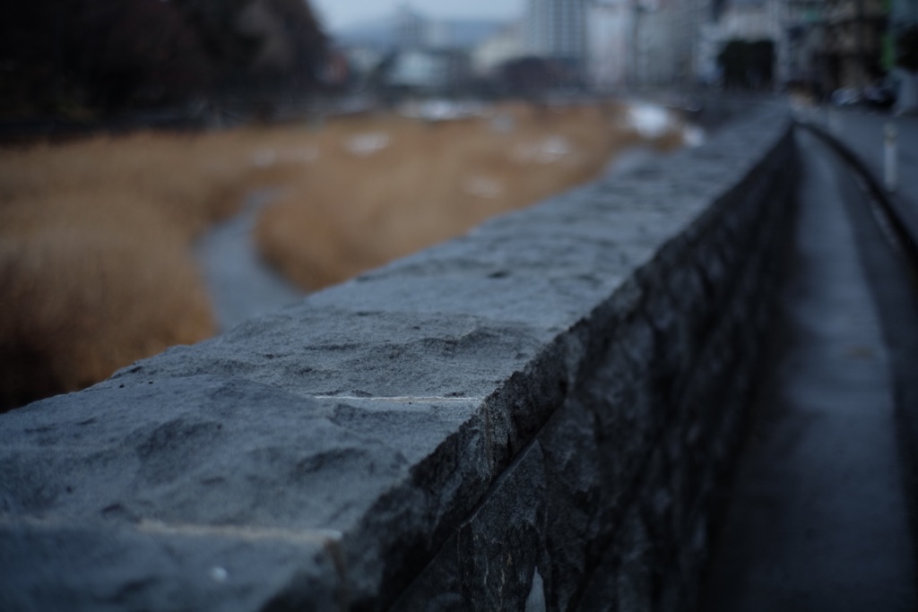 川沿いの帰り道