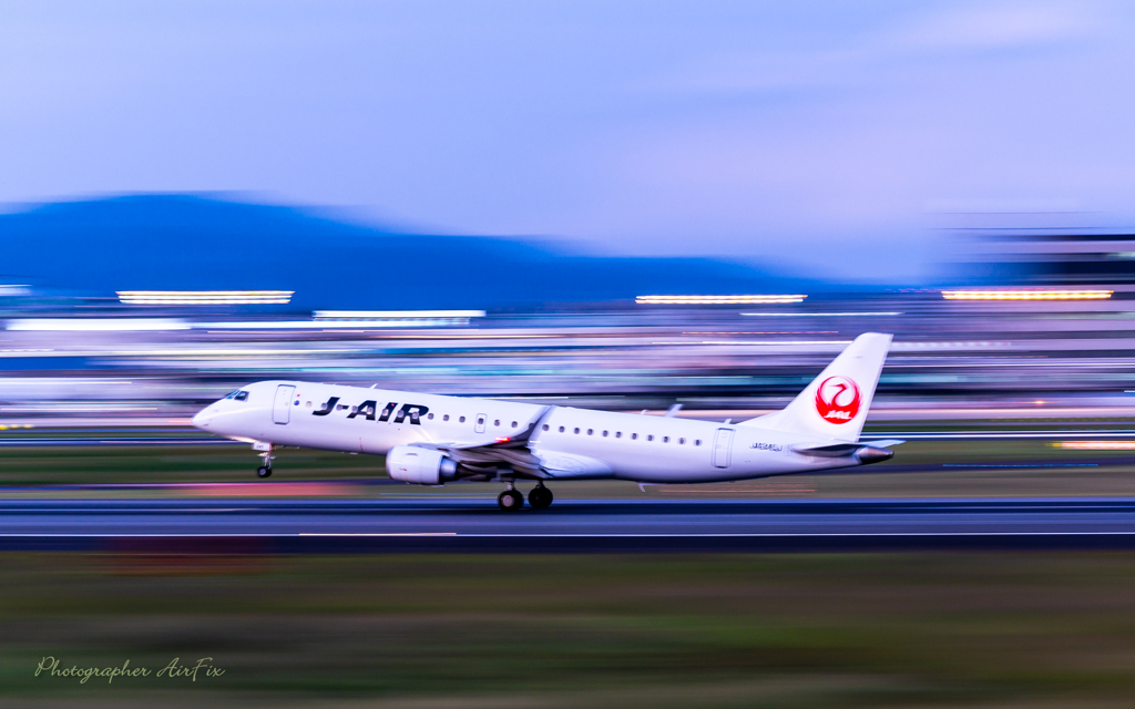 J-AIR JA245J Take-off