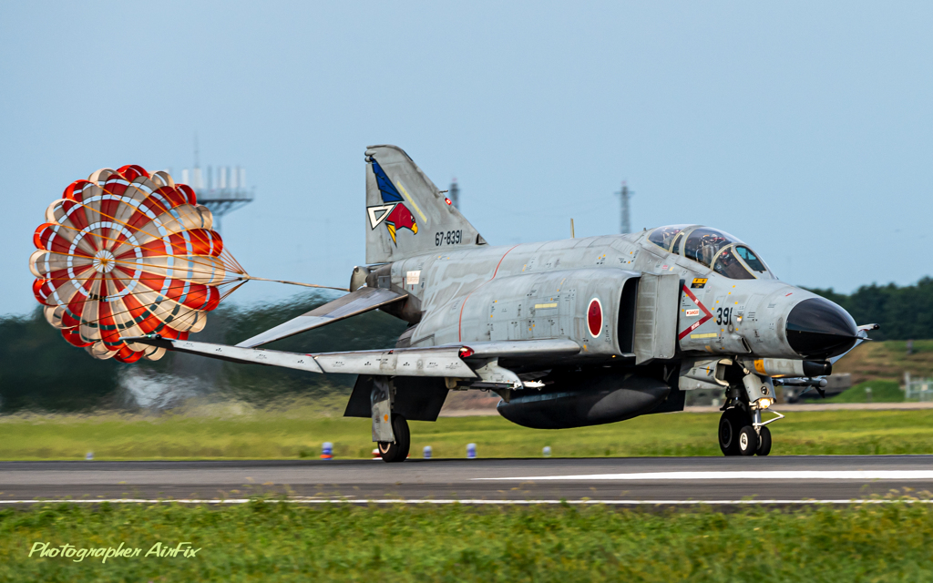 Warehouse jet fighter 24
