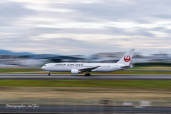 panning shot of a JA615J