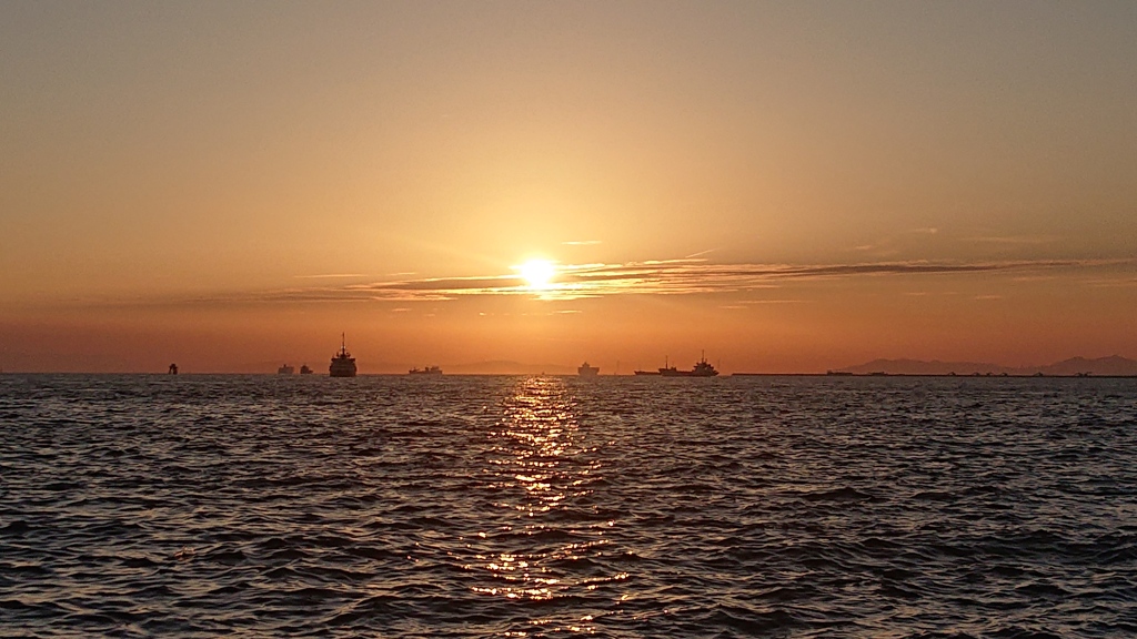 大阪南港の夕日